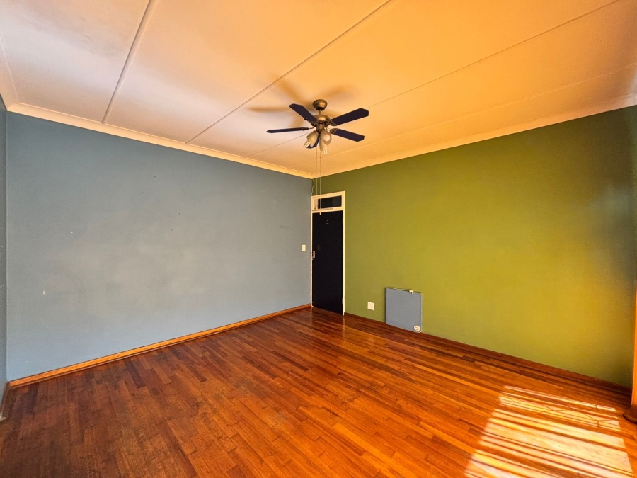 5 Bedroom Property for Sale in Parys Free State